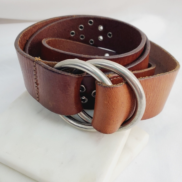 Abercrombie & Fitch Accessories - Abercrombie & Fitch Leather studded belt in Caramel Brown silver Grommet size L